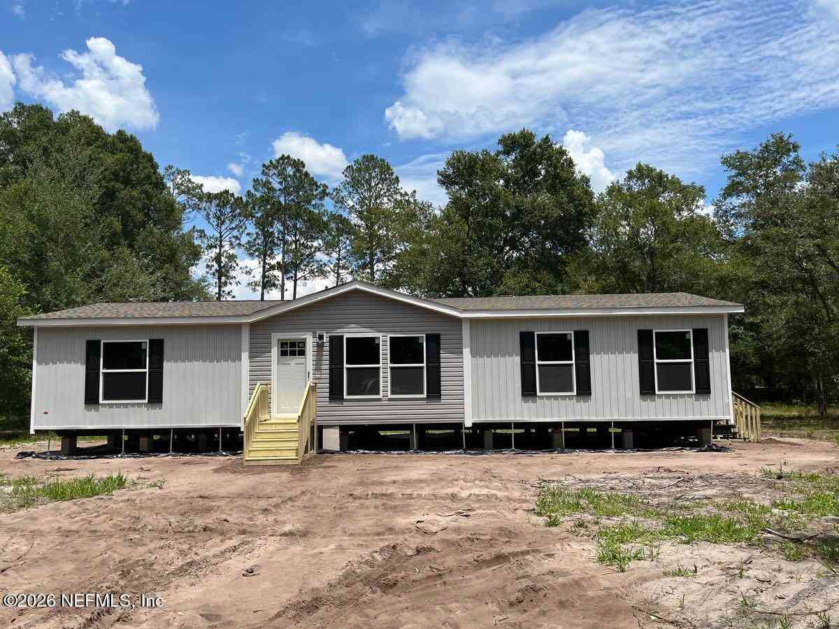 Mobile Home For Sale - Westwood Court<br/> Clay County, Maxville, FL 32234