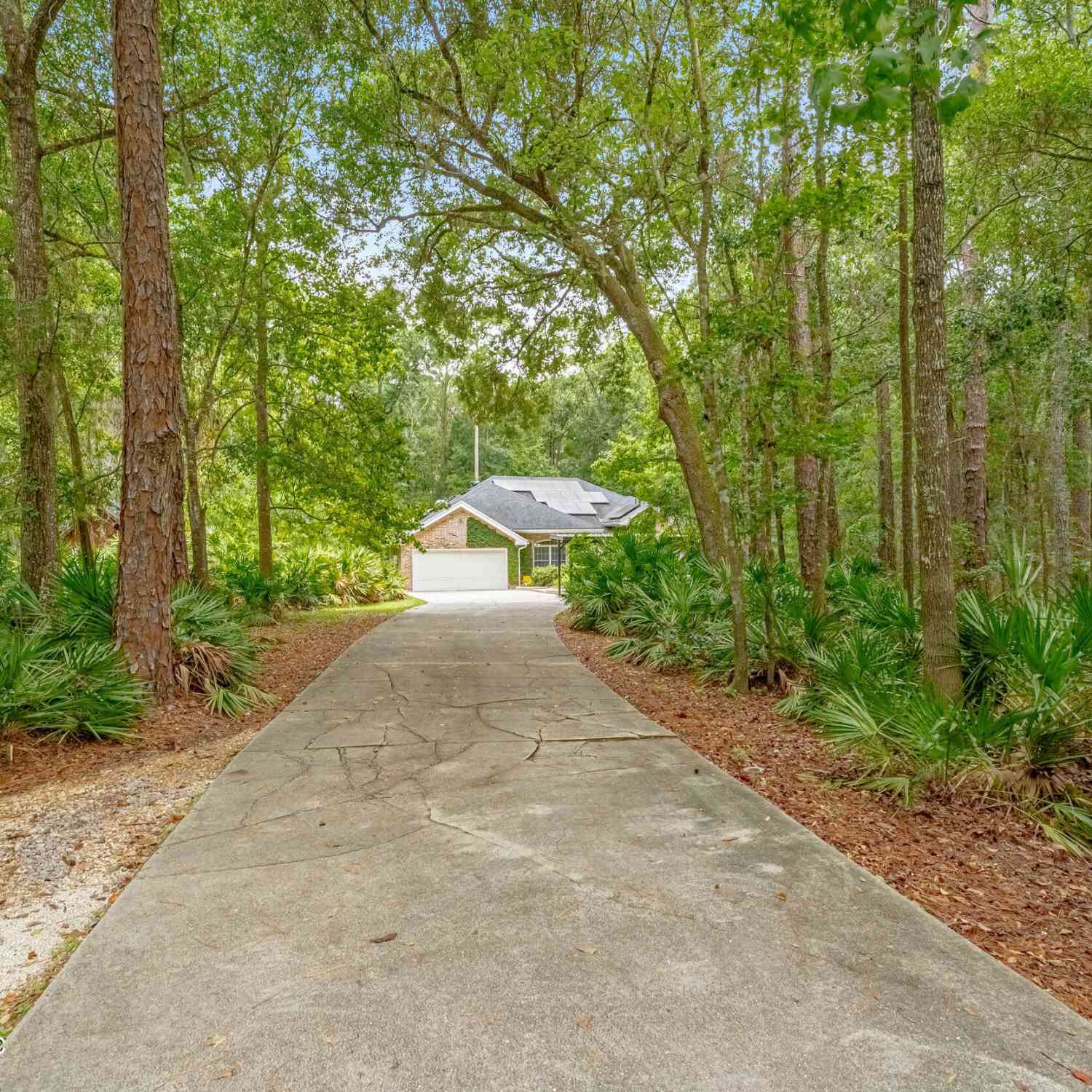 Homes For Sale - 10380 Hood Road<br/> Duval County, Jacksonville, FL 32257