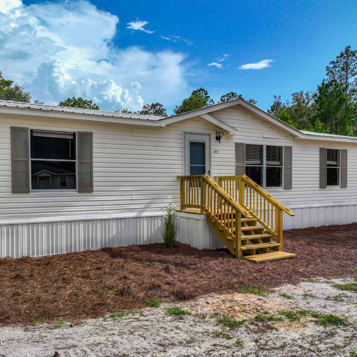Mobile Home For Sale - 117 Sumac Street<br/> Putnam County, Interlachen, FL 32148