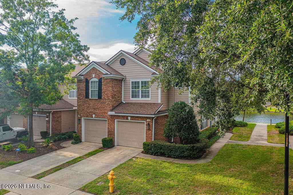 Homes For Sale - 11310 Campfield Circle<br/> Jacksonville, FL 32256