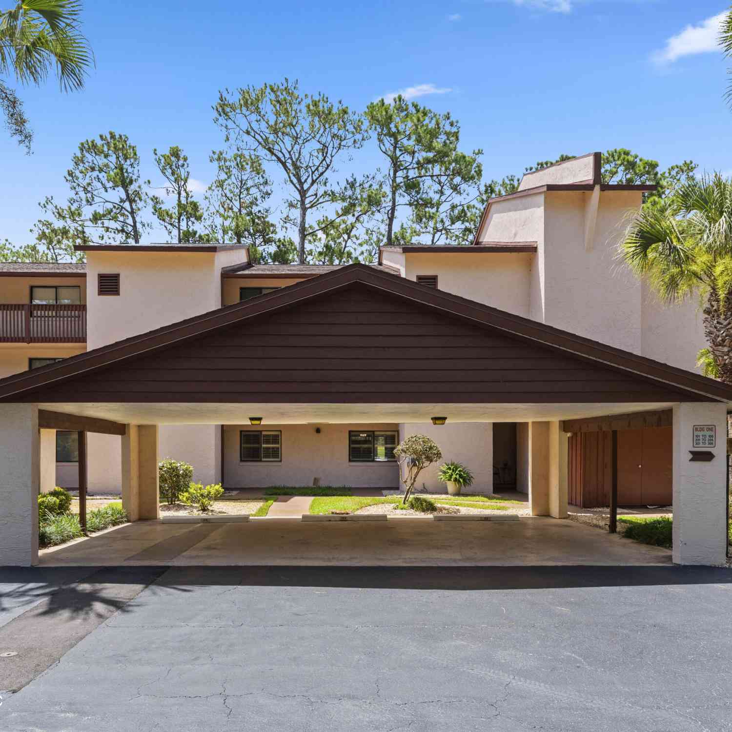 Condo For Sale - 275 Indigo Drive #1040<br/> Volusia County, Daytona Beach, FL 32114