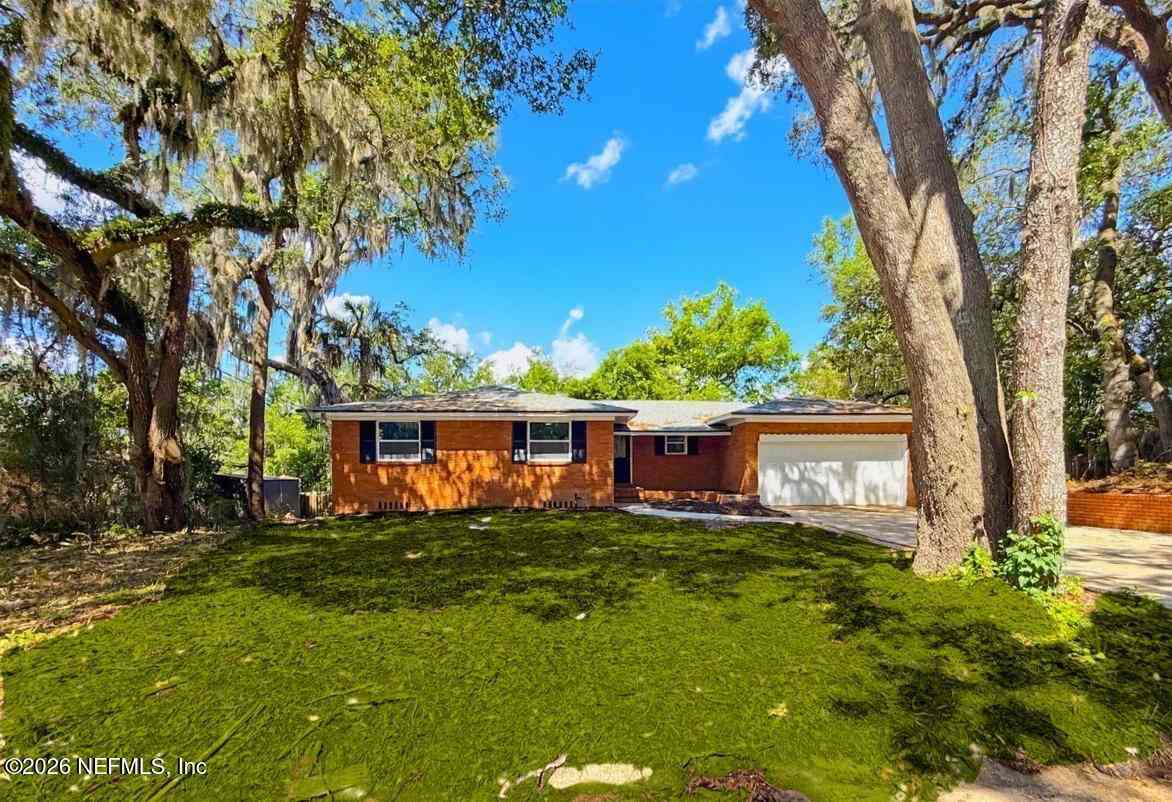 Homes For Rent - 10135 Lakeview Road<br/> Jacksonville, FL 32225