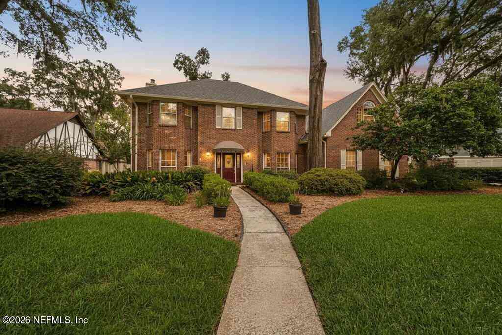 Homes For Sale - 2835 Ridgefield Court<br/> Jacksonville, FL 32257