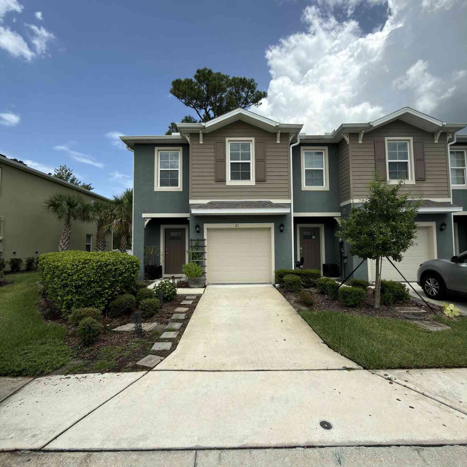 Townhouse For Sale - 21 Bella Oaks Drive<br/> Volusia County, Port Orange, FL 32129