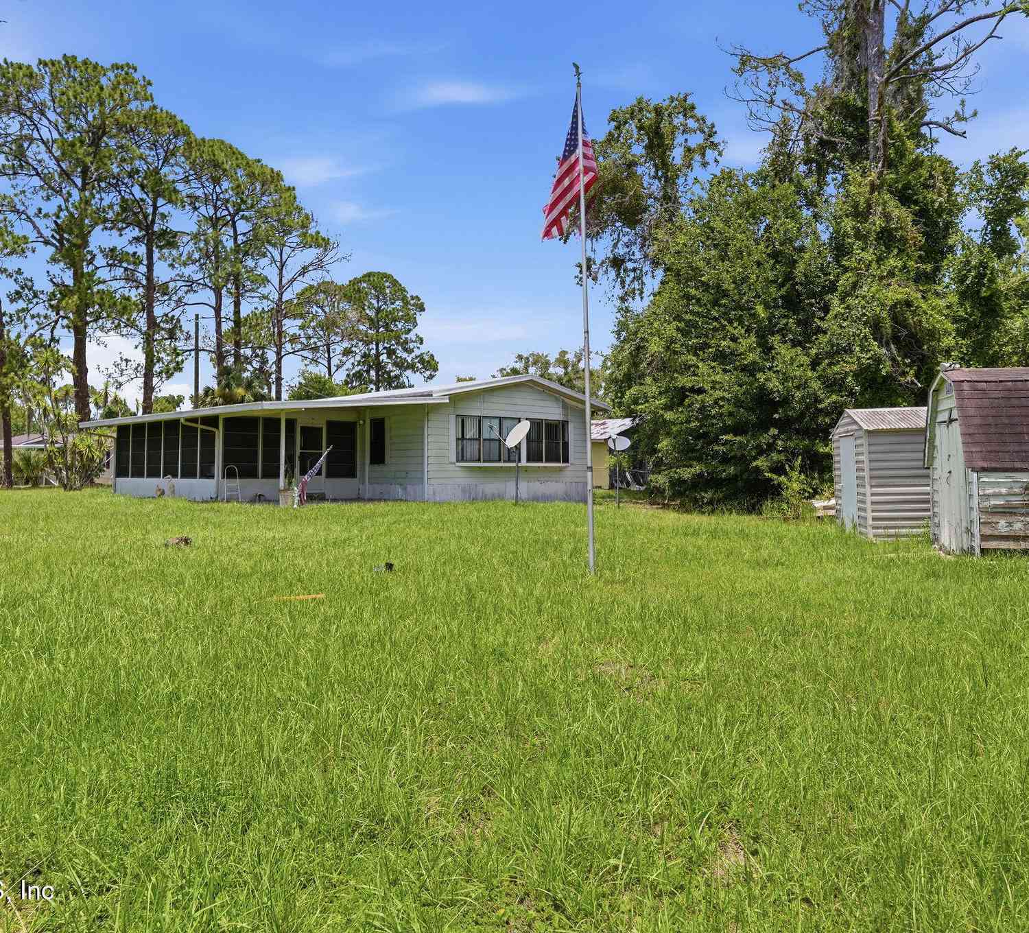 Mobile Home For Sale - 100 Alligator Circle<br/> Crescent City, FL 32112