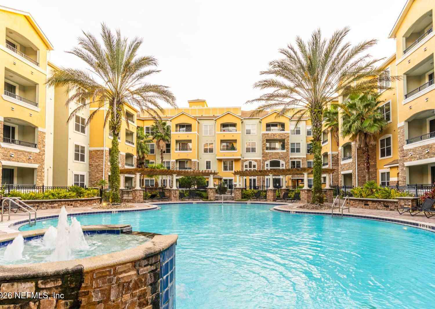 Condo For Sale - 8539 Gate Parkway #1433<br/> Duval County, Jacksonville, FL 32216