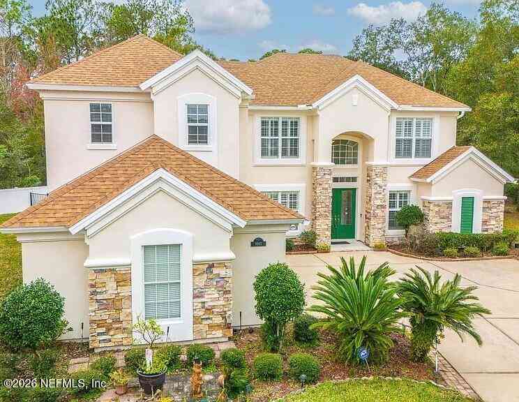 Homes For Sale - 9902 Windwater Court<br/> Jacksonville, FL 32256