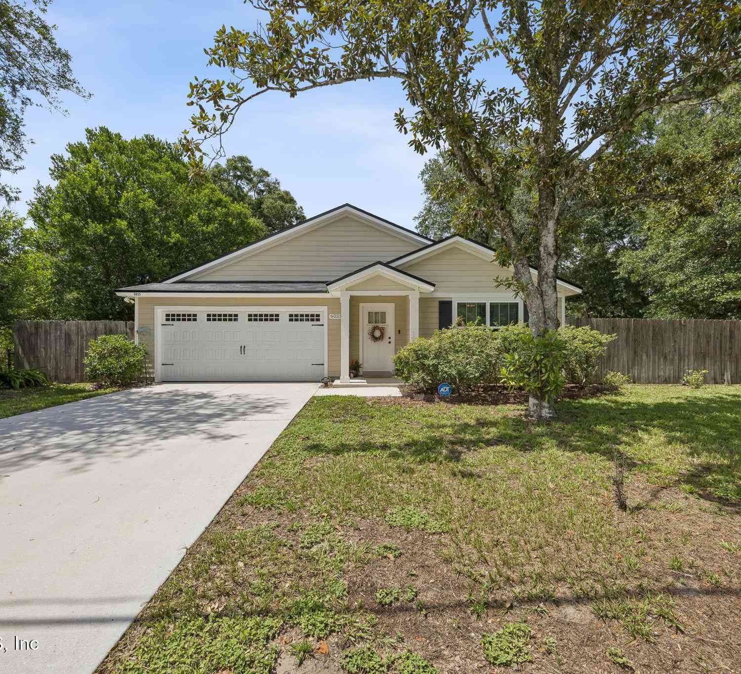 Homes For Sale - 6033 Peeler Road<br/> Jacksonville, FL 32277