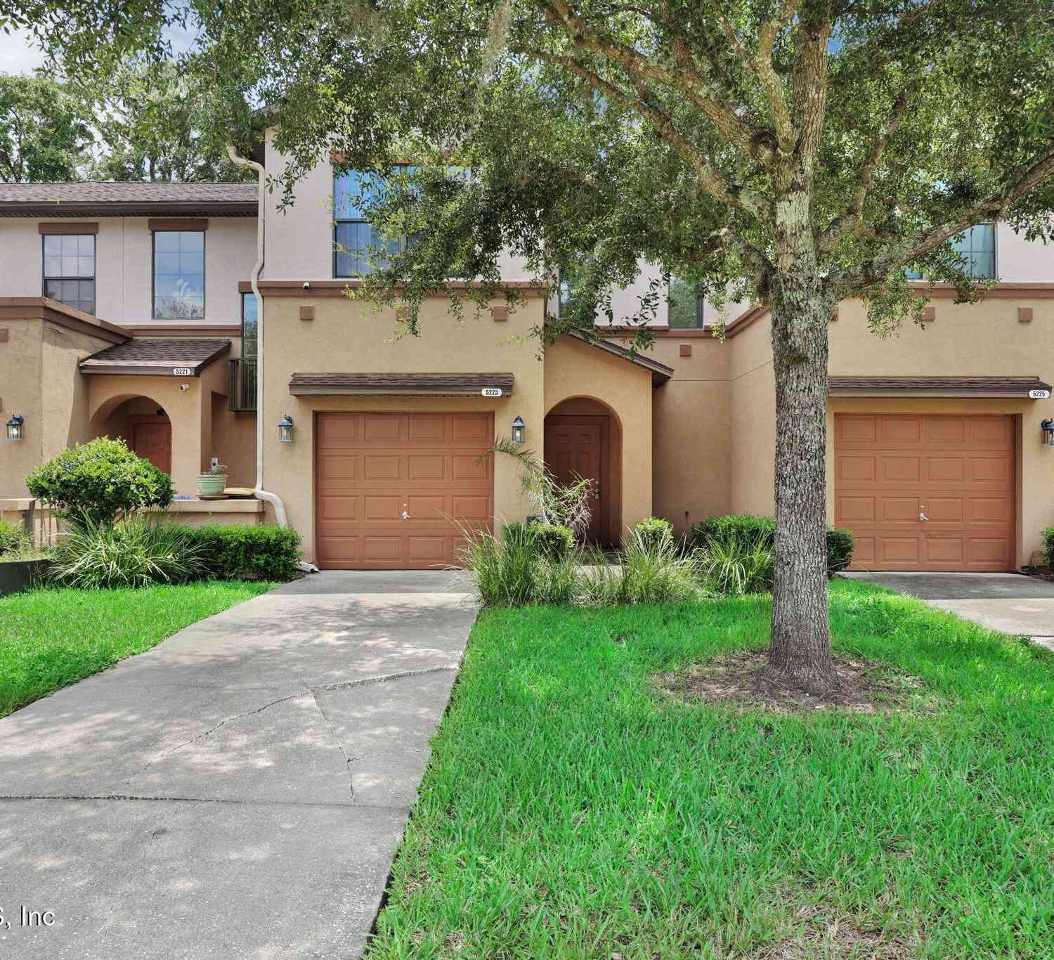 Townhouse For Sale - 5223 Brighton Park Lane<br/> Duval County, Jacksonville, FL 32210