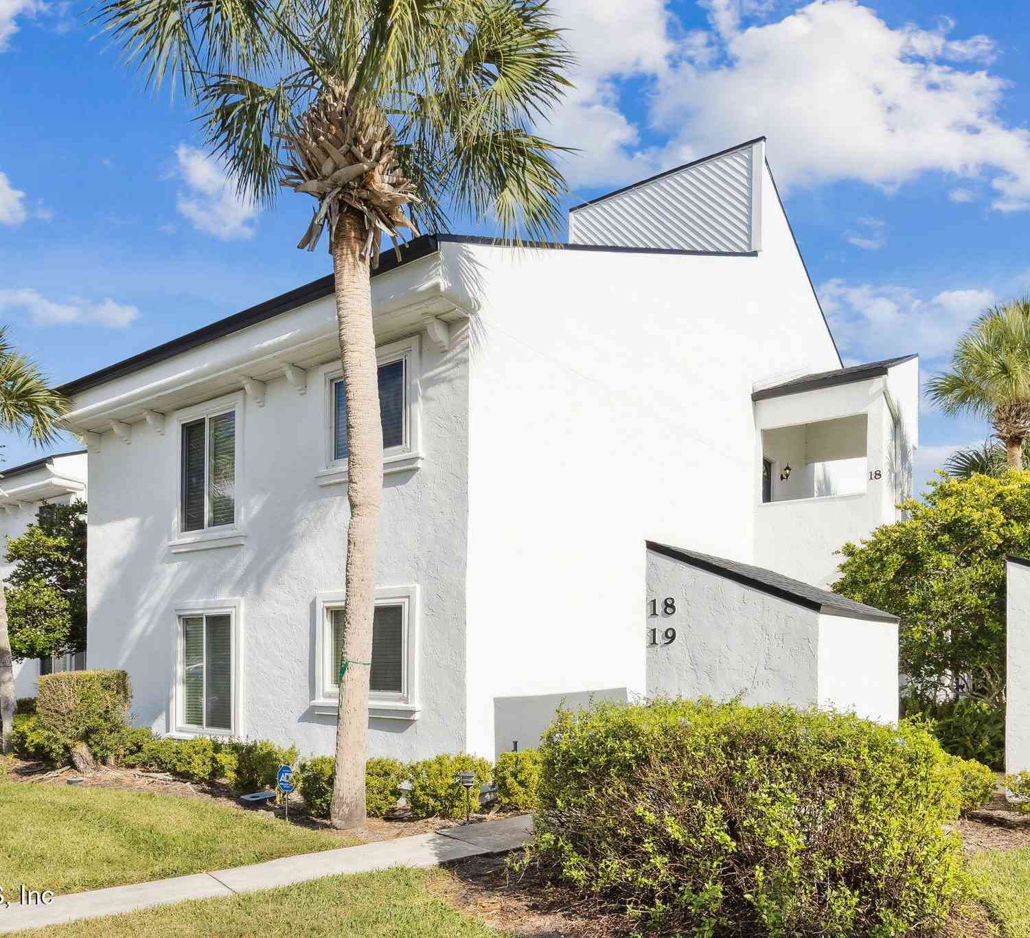 Condo For Sale - 18 Cove Road<br/> Ponte Vedra Beach, FL 32802