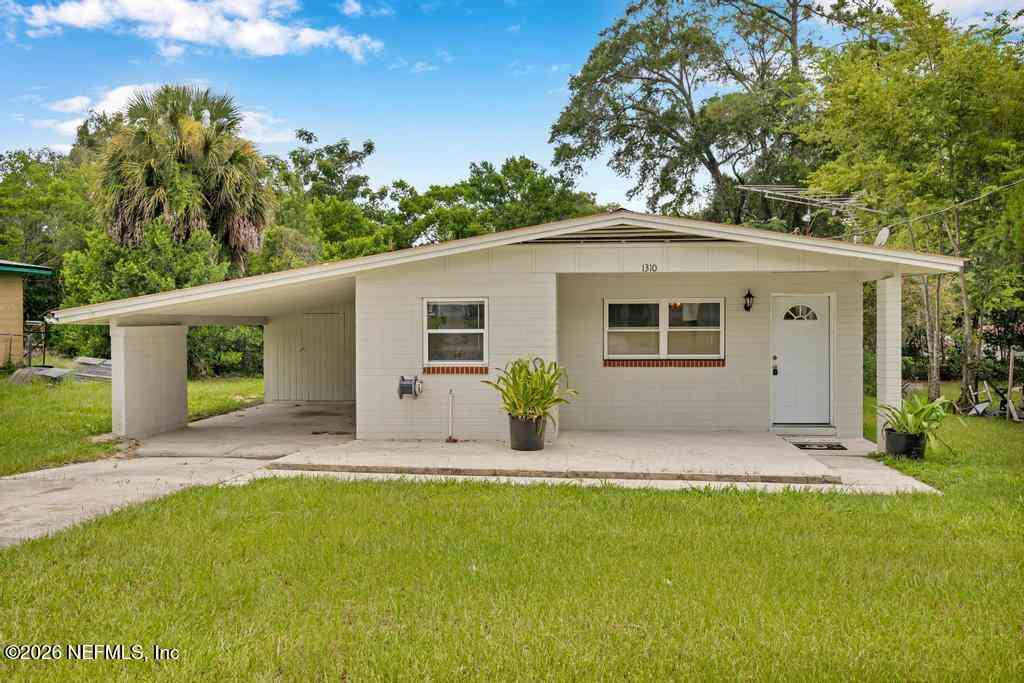Homes For Sale - 1310 Cleveland Avenue<br/> Palatka, FL 32177