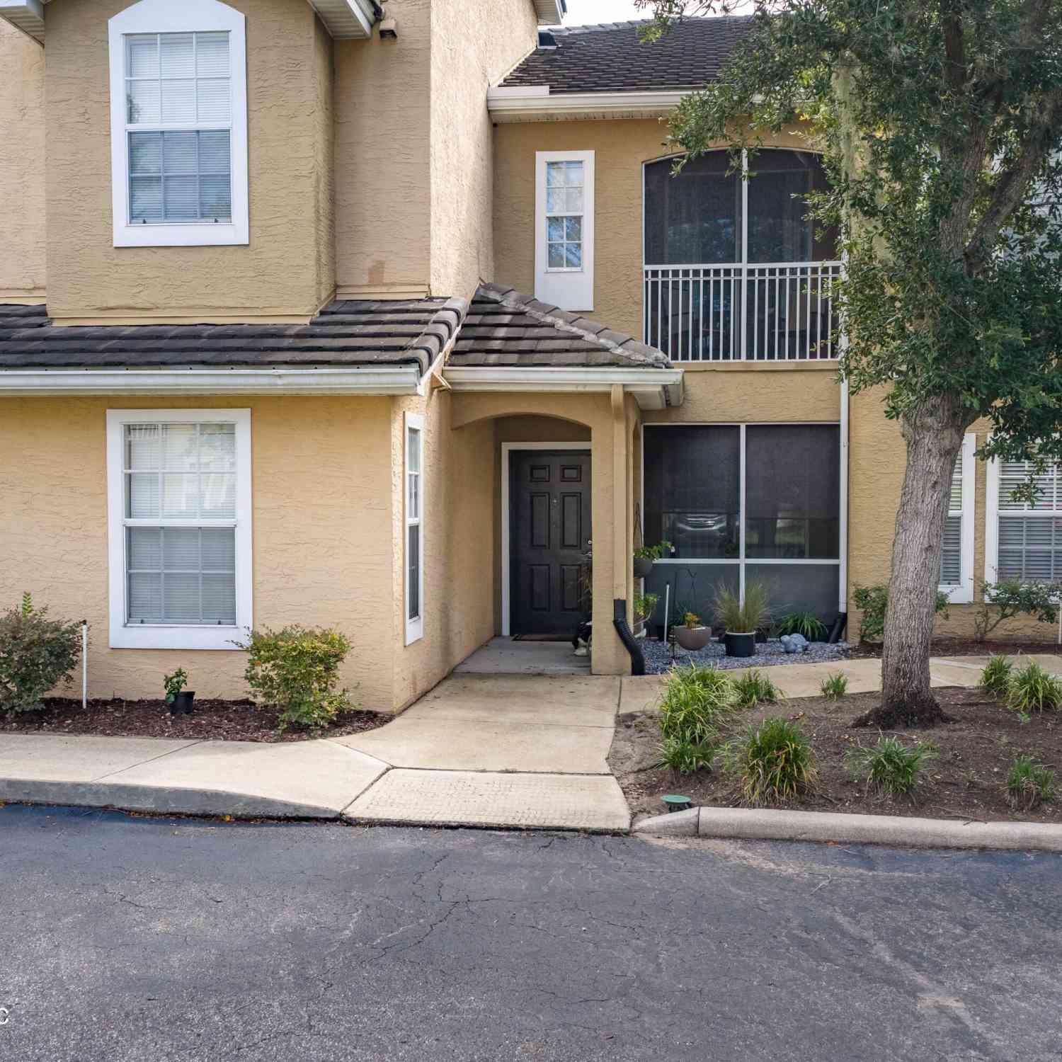 Condo For Sale - 10075 Gate Parkway #908<br/> Jacksonville, FL 32246