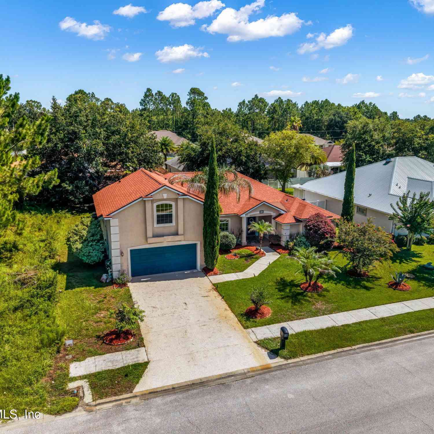 Homes For Sale - 18 Lewiston Court<br/> Palm Coast, FL 32137