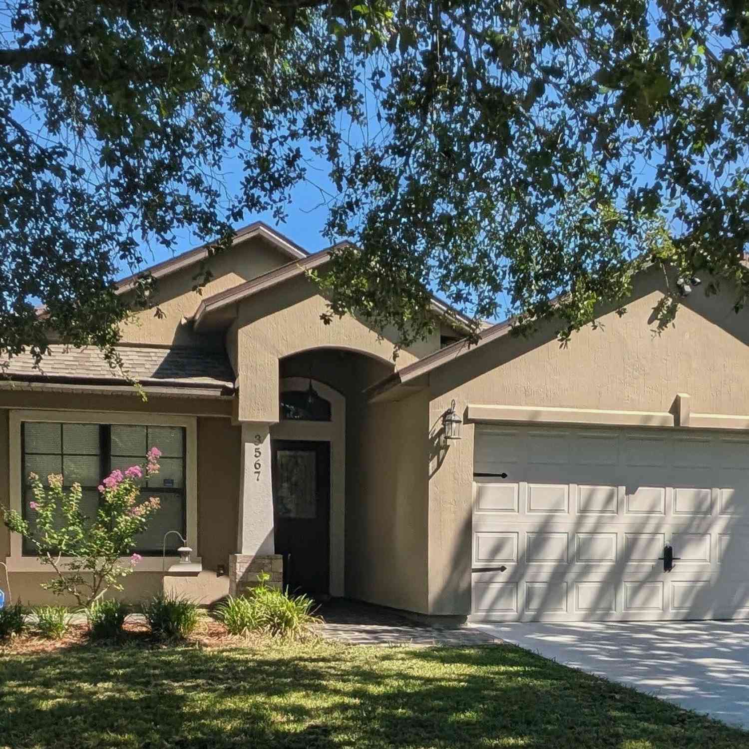 Homes For Sale - 3567 Shrewsbury Drive<br/> Jacksonville, FL 32226