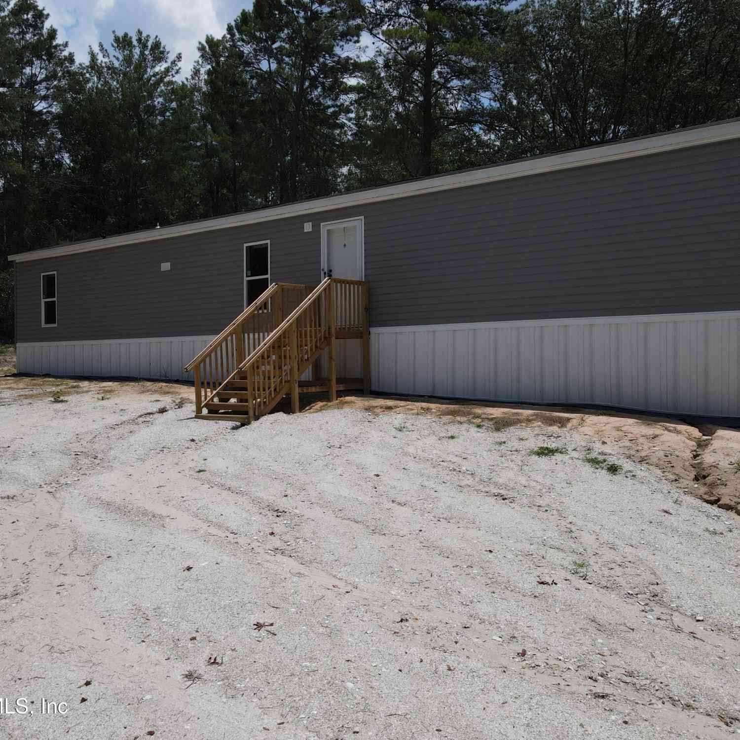Mobile Home For Sale - 308 Wilson Drive<br/> Putnam County, Interlachen, FL 32148
