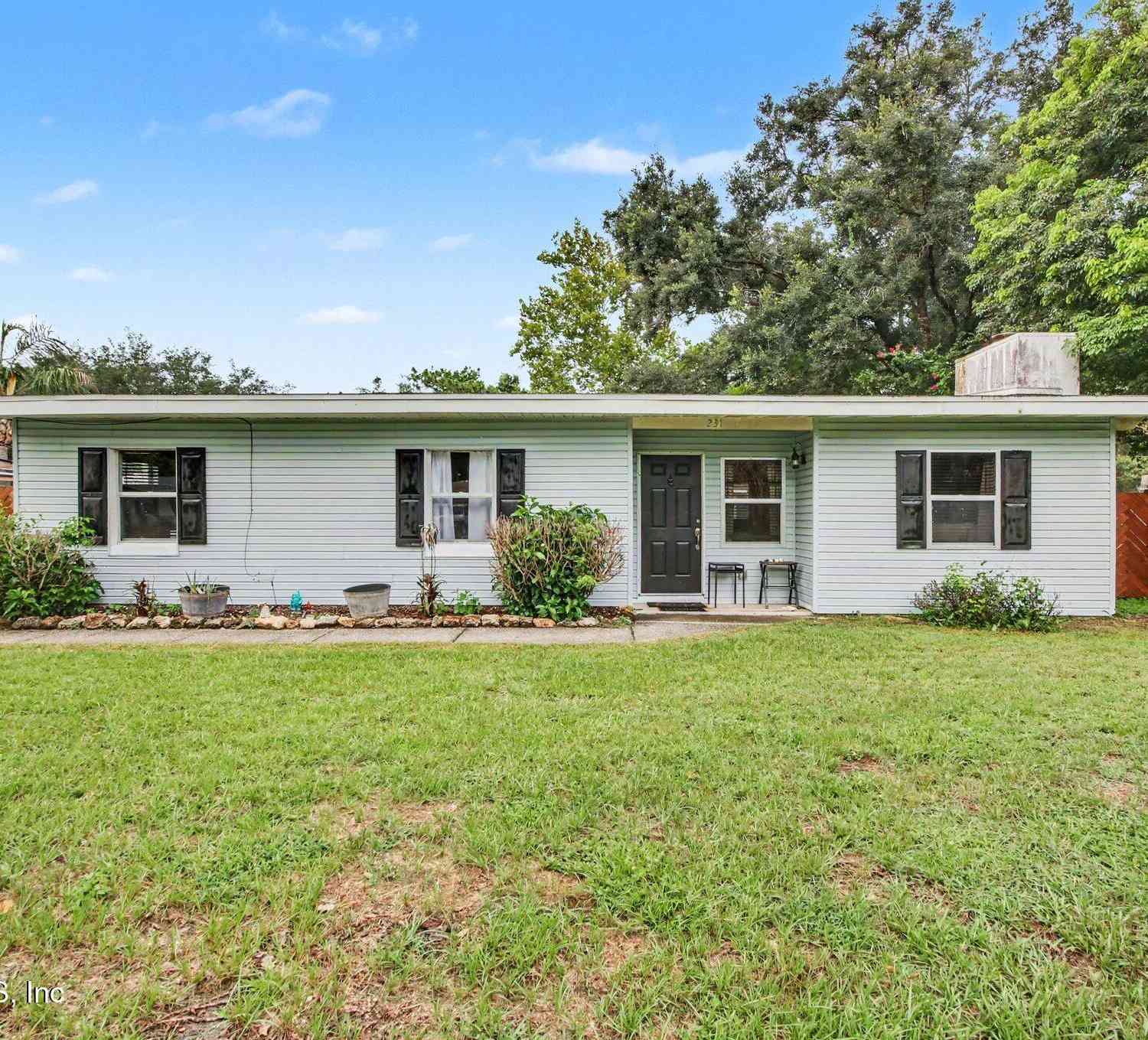 Homes For Sale - 231 E 1st Street<br/> Seminole County, Chuluota, FL 32766