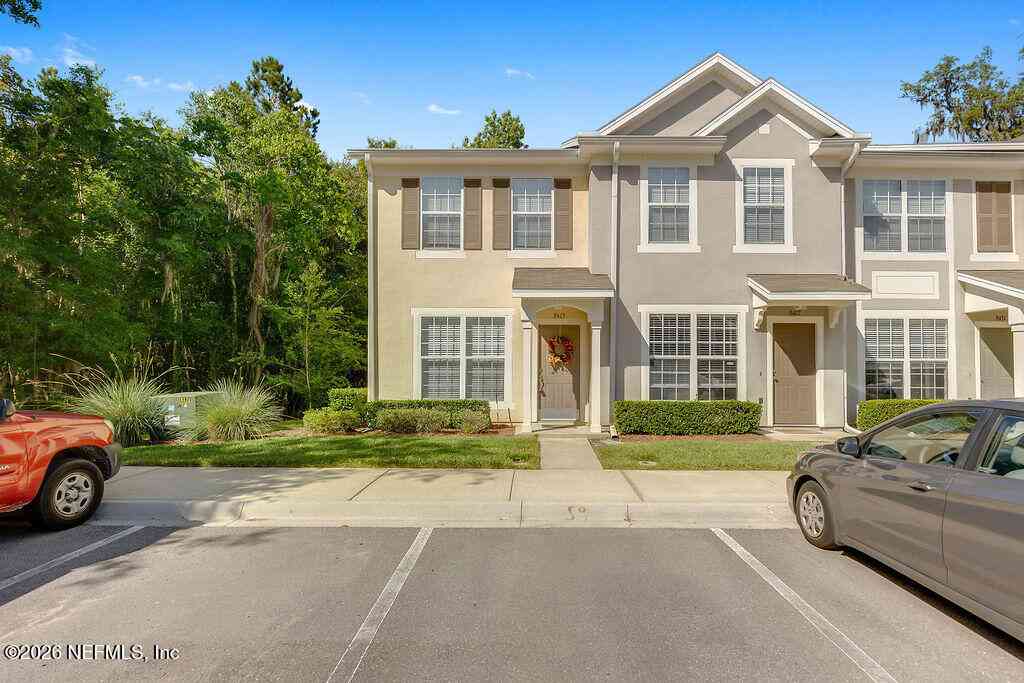 Townhouse For Sale - 8423 Thornbush Court<br/> Jacksonville, FL 32216