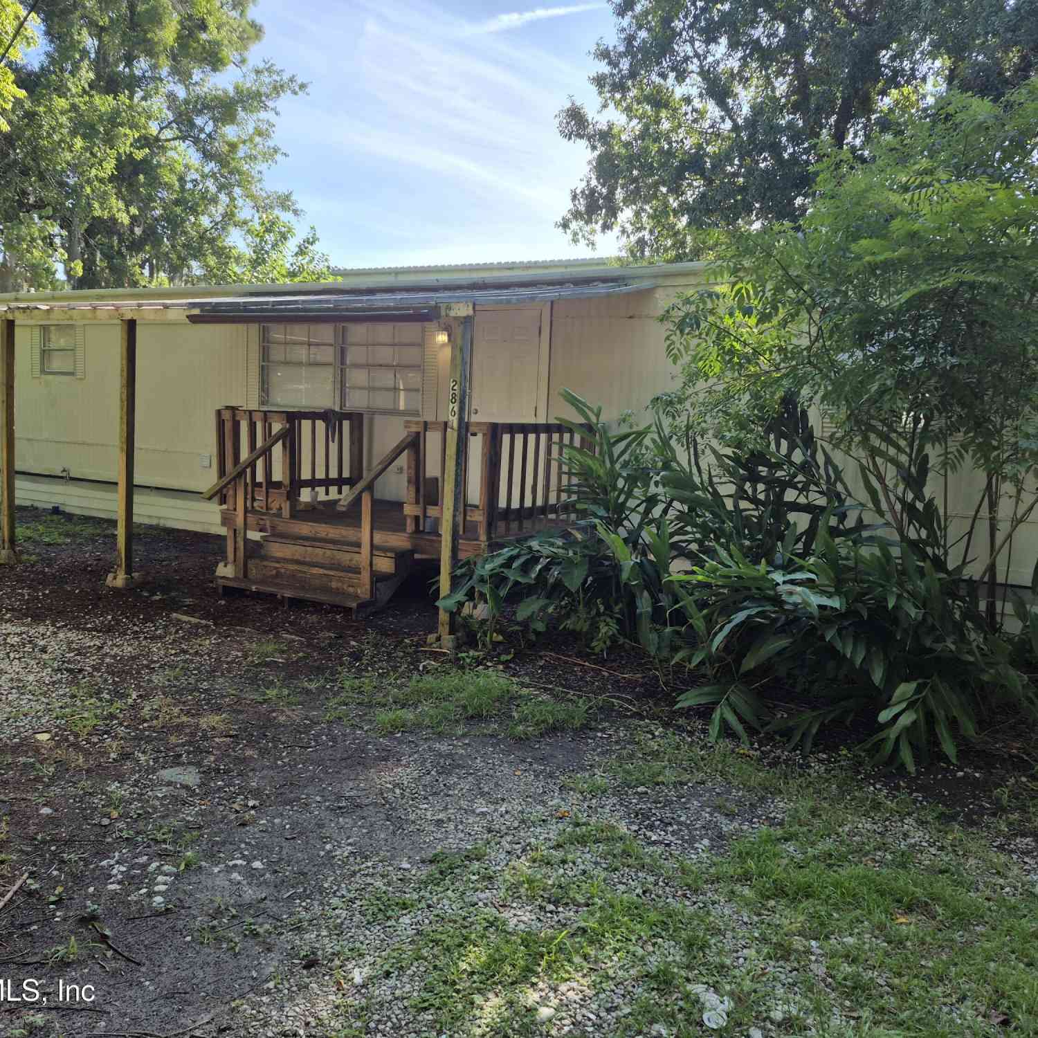 Mobile Home For Sale - 2861 Robert Street<br/> Duval County, Jacksonville, FL 32207