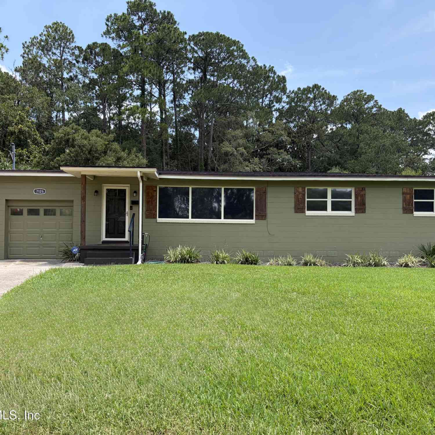 Homes For Sale - 7126 Sans Souci Road<br/> Jacksonville, FL 32216