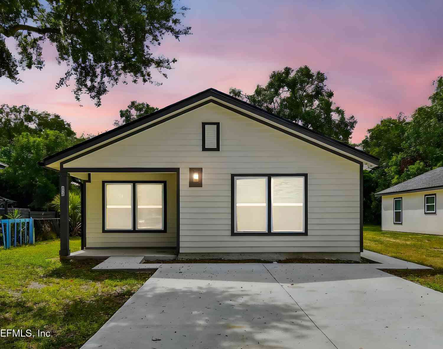 Homes For Sale - 1120 E 24th Street<br/> Jacksonville, FL 32206