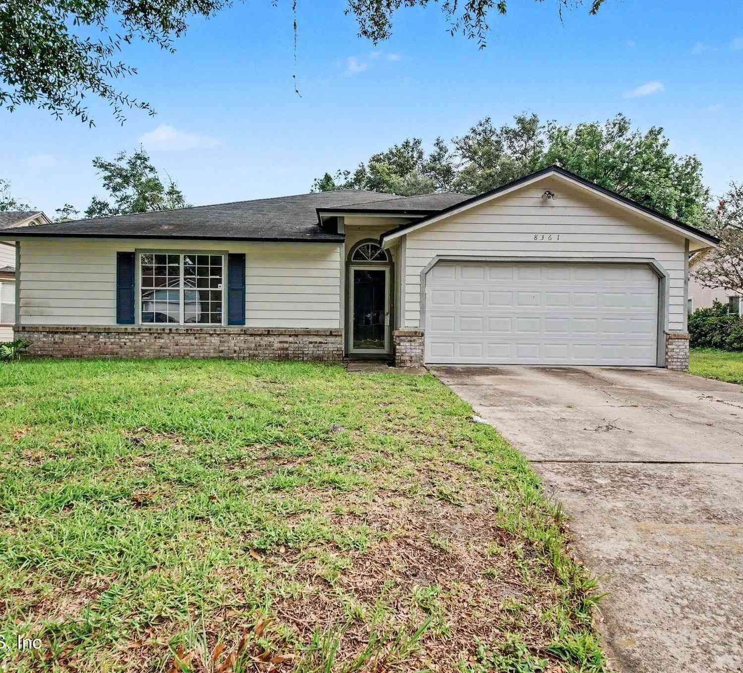 Homes For Sale - 8361 Rockridge Drive<br/> Jacksonville, FL 32244
