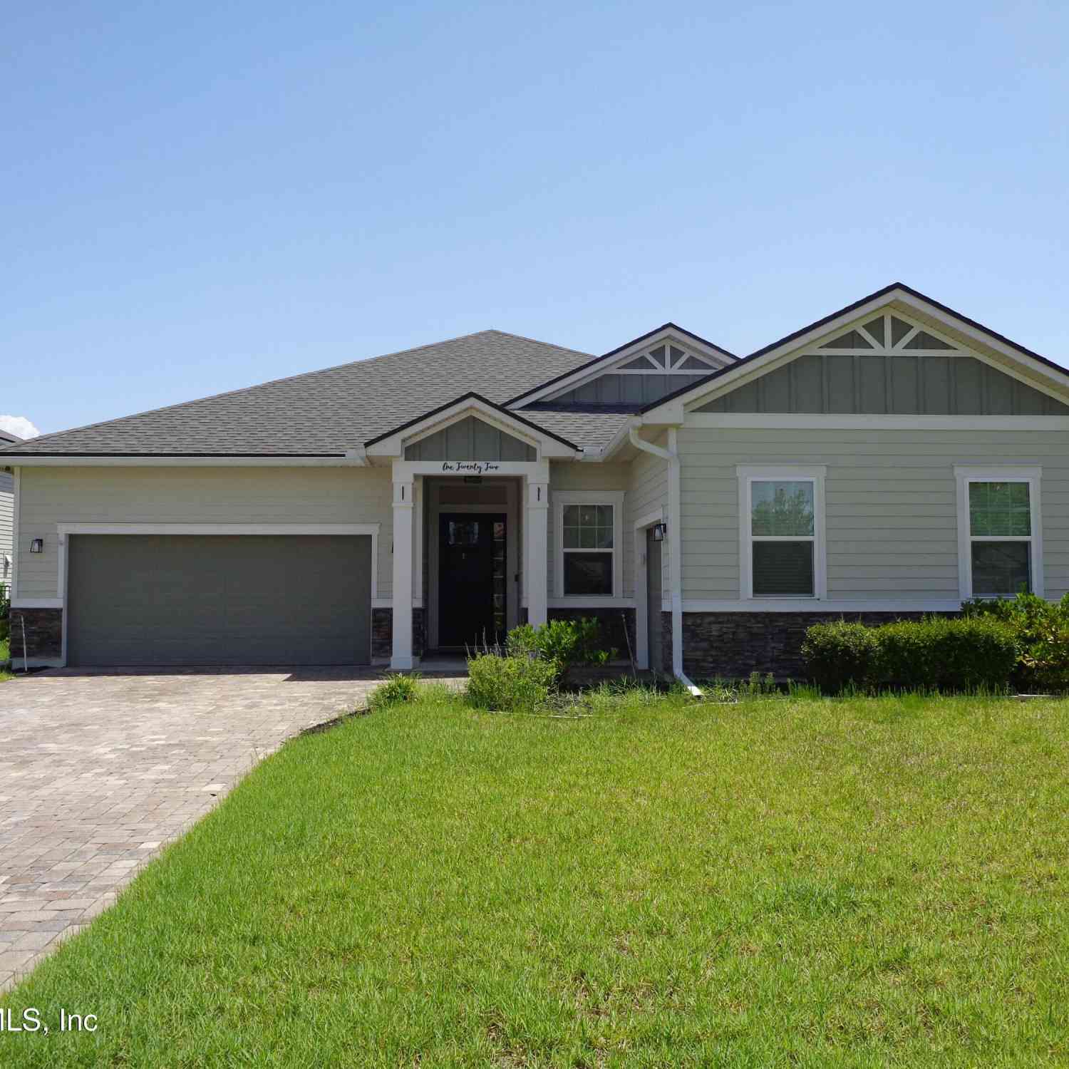 Homes For Sale - 122 Leafmore Lane<br/> Saint Augustine, FL 32092