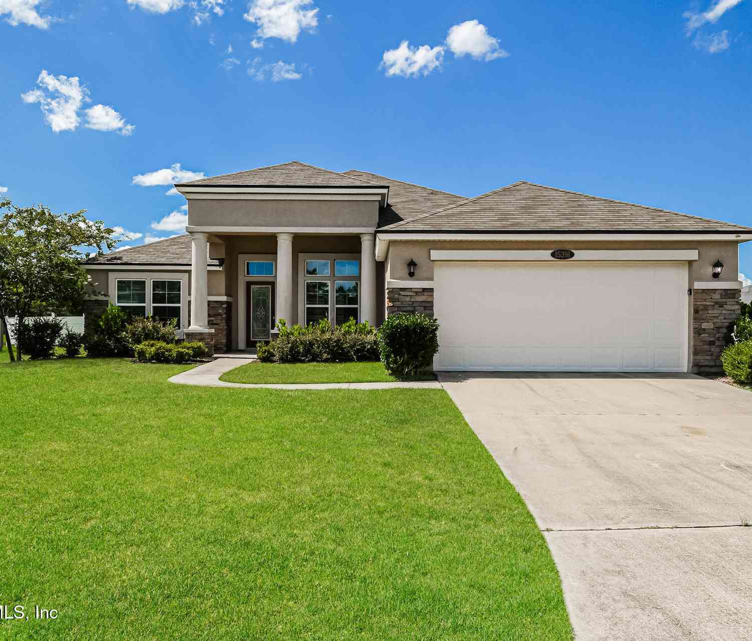 Homes For Sale - 15391 Hidden Foal Drive<br/> Jacksonville, FL 32234