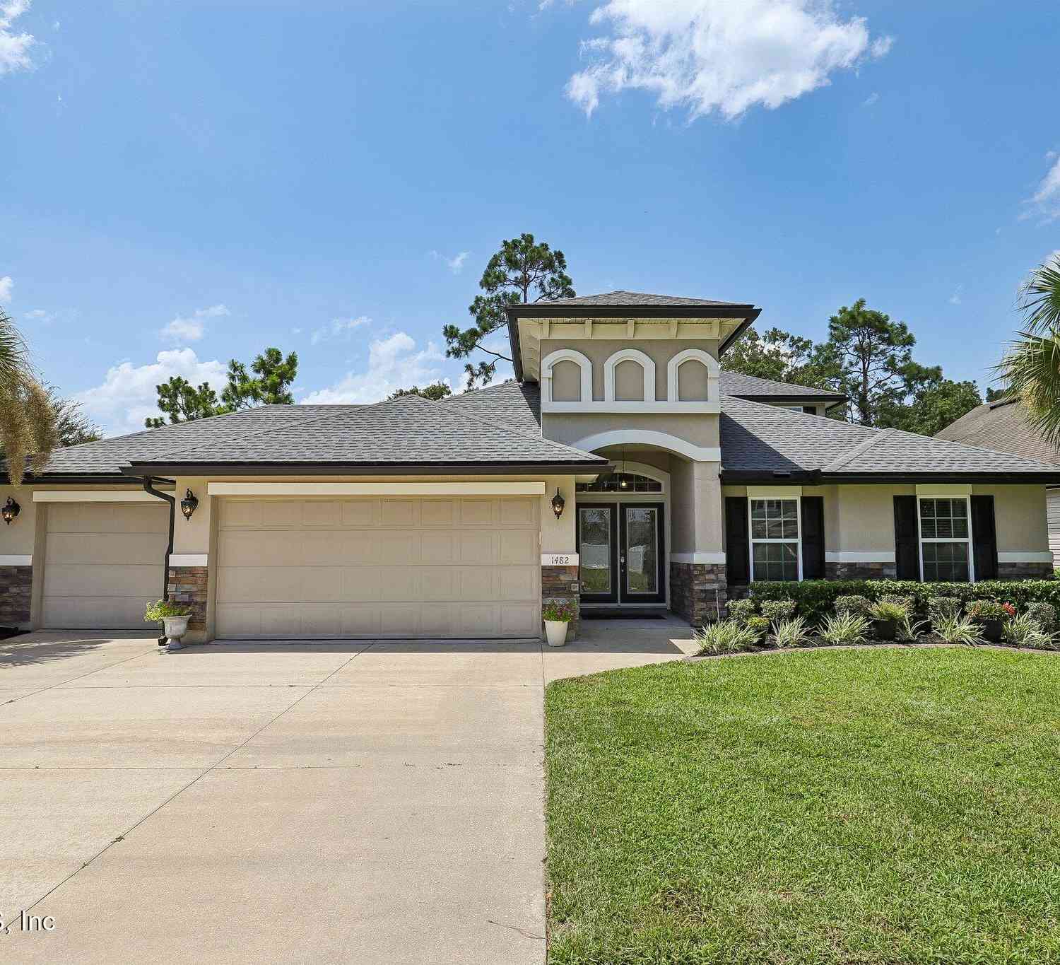Homes For Sale - 1482 Lantern Light Trail<br/> Middleburg, FL 32068