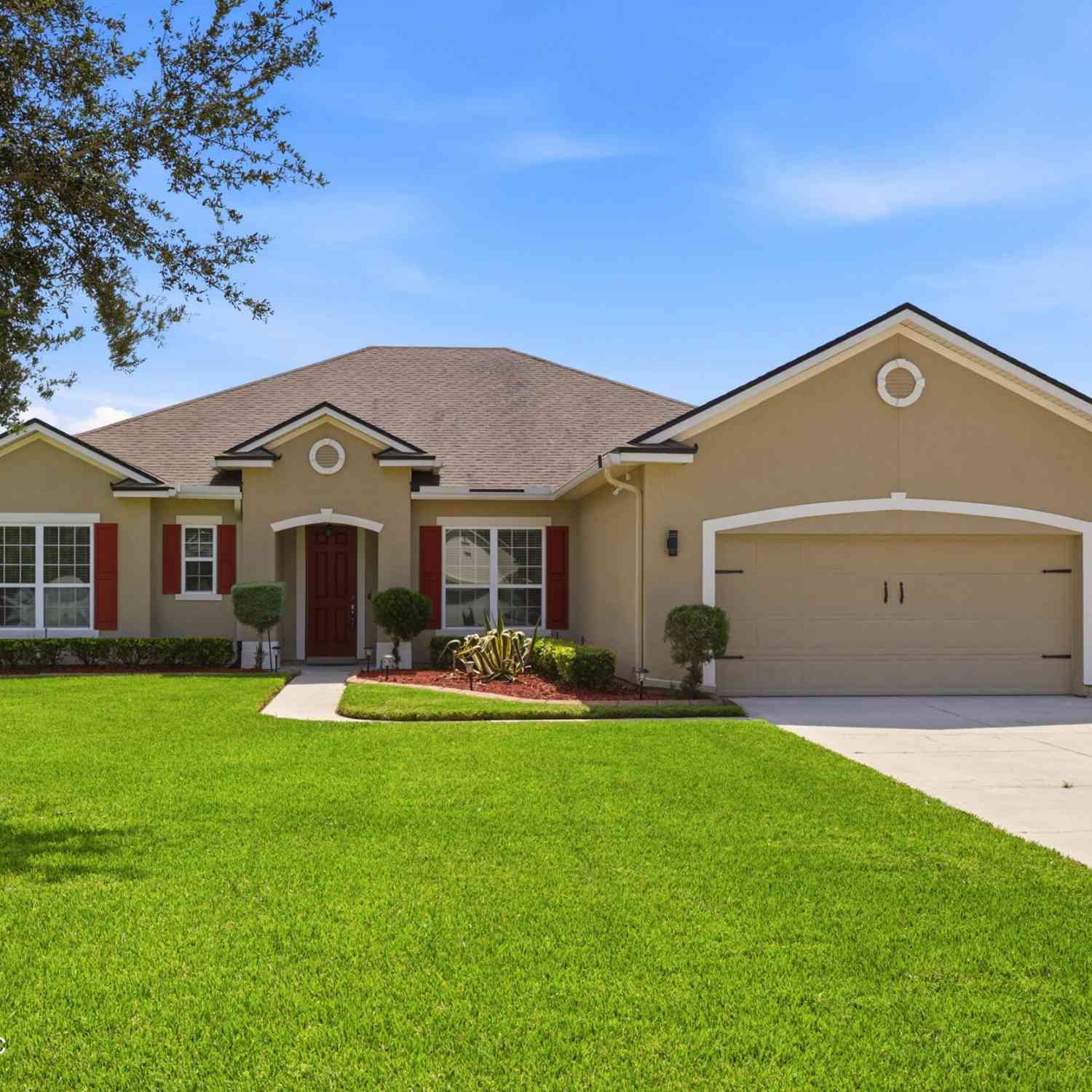 Homes For Sale - 461 Pine Eagle Drive<br/> Clay County, FlemingKey, FL 32003