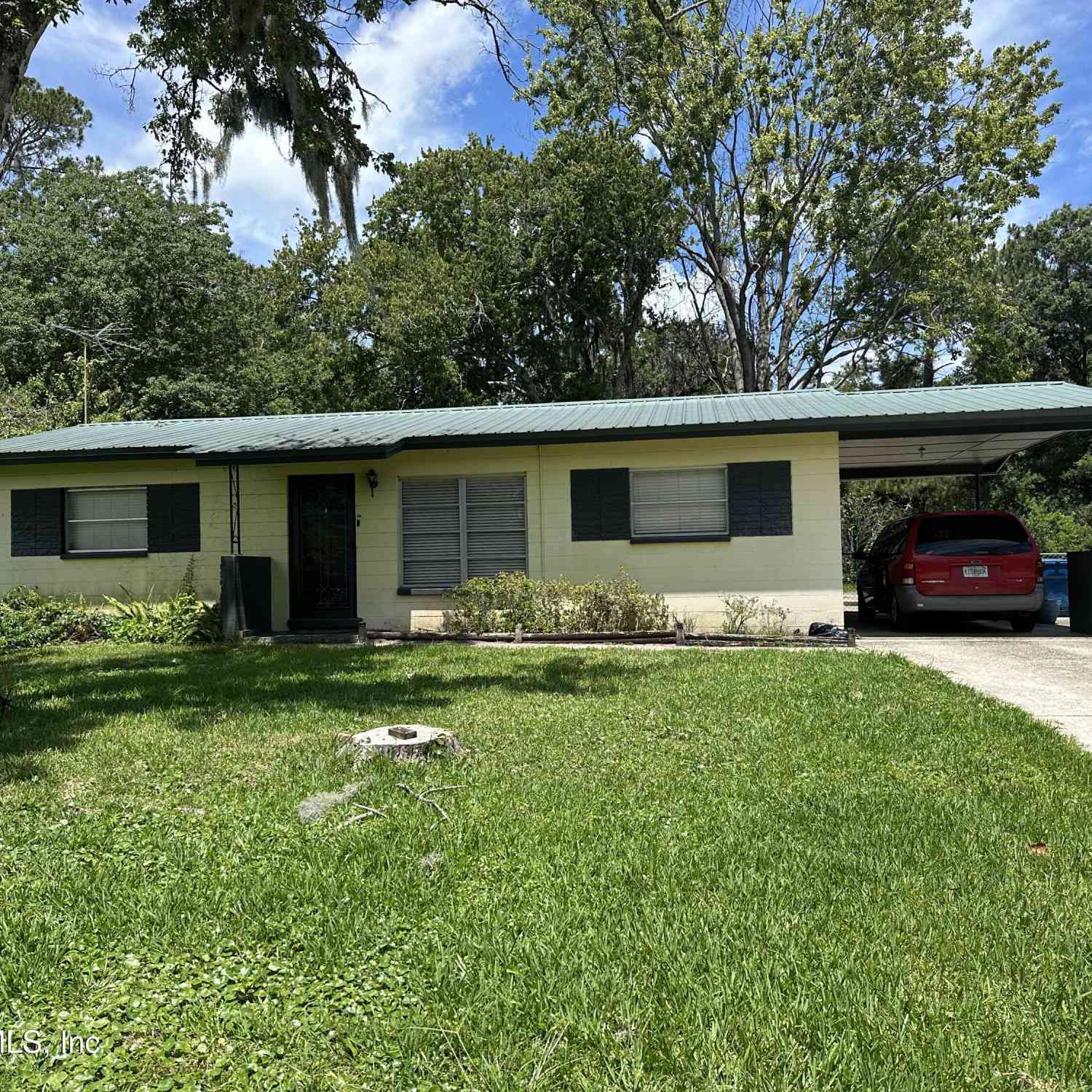 Homes For Sale - 13438 Galway Avenue<br/> Jacksonville, FL 32218