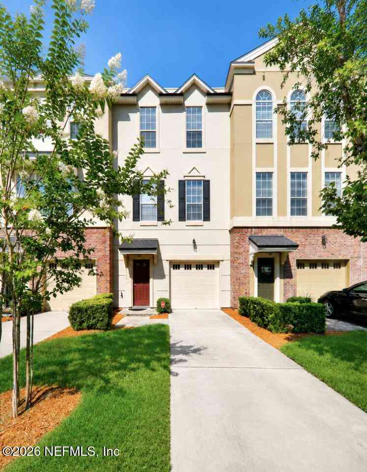 Townhouse For Sale - 4460 Congressional Drive<br/> Duval County, Jacksonville, FL 32246