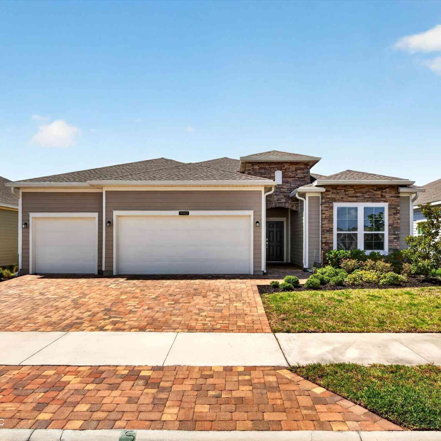Homes For Sale - 9942 Lovage Lane<br/> Jacksonville, FL 32219