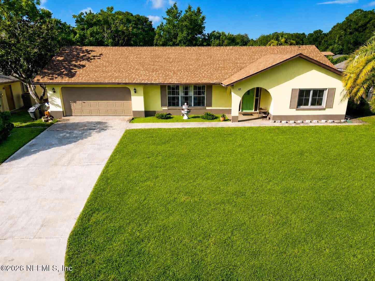 Homes For Sale - 10 Blackburn Place<br/> Palm Coast, FL 32137