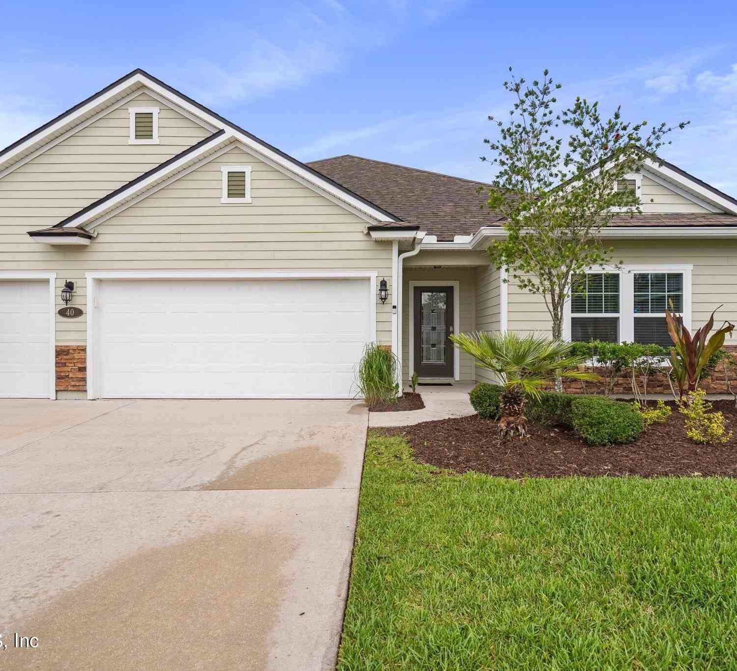 Homes For Sale - 40 Lord Byron Court<br/> St. Johns, FL 32259