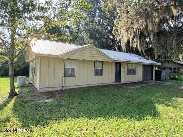 Homes For Sale - 108 River Road Drive<br/> Palatka, FL 32177