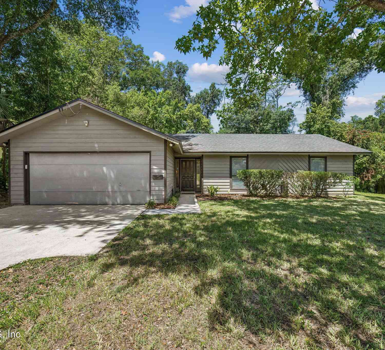 Homes For Sale - 5102 Damascus Road<br/> Jacksonville, FL 32207