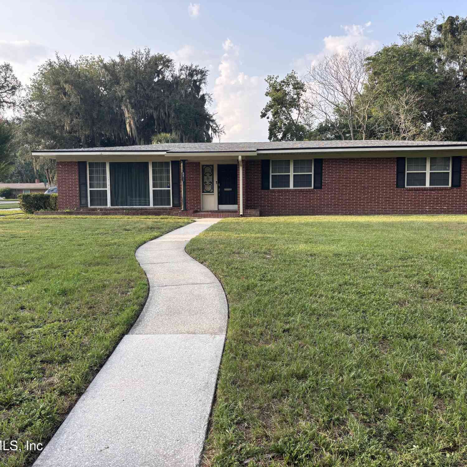 Homes For Sale - 5405 Weller Avenue<br/> Jacksonville, FL 32211