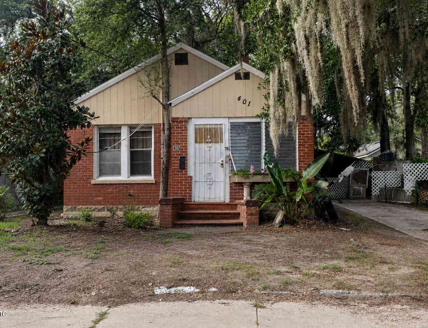 Homes For Sale - 401 44th Street<br/> Jacksonville, FL 32208
