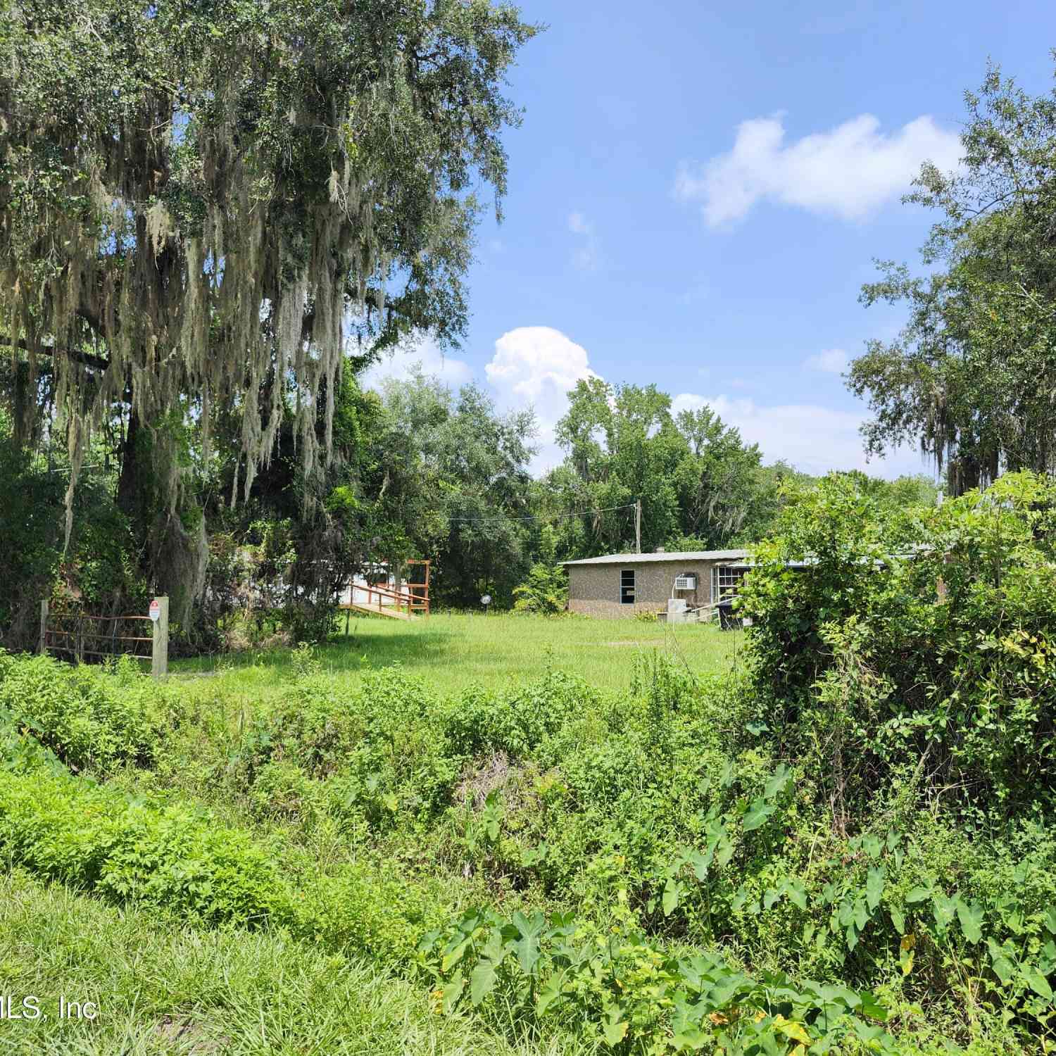 Homes For Sale - 506 Millican Road<br/> Palatka, FL 32177