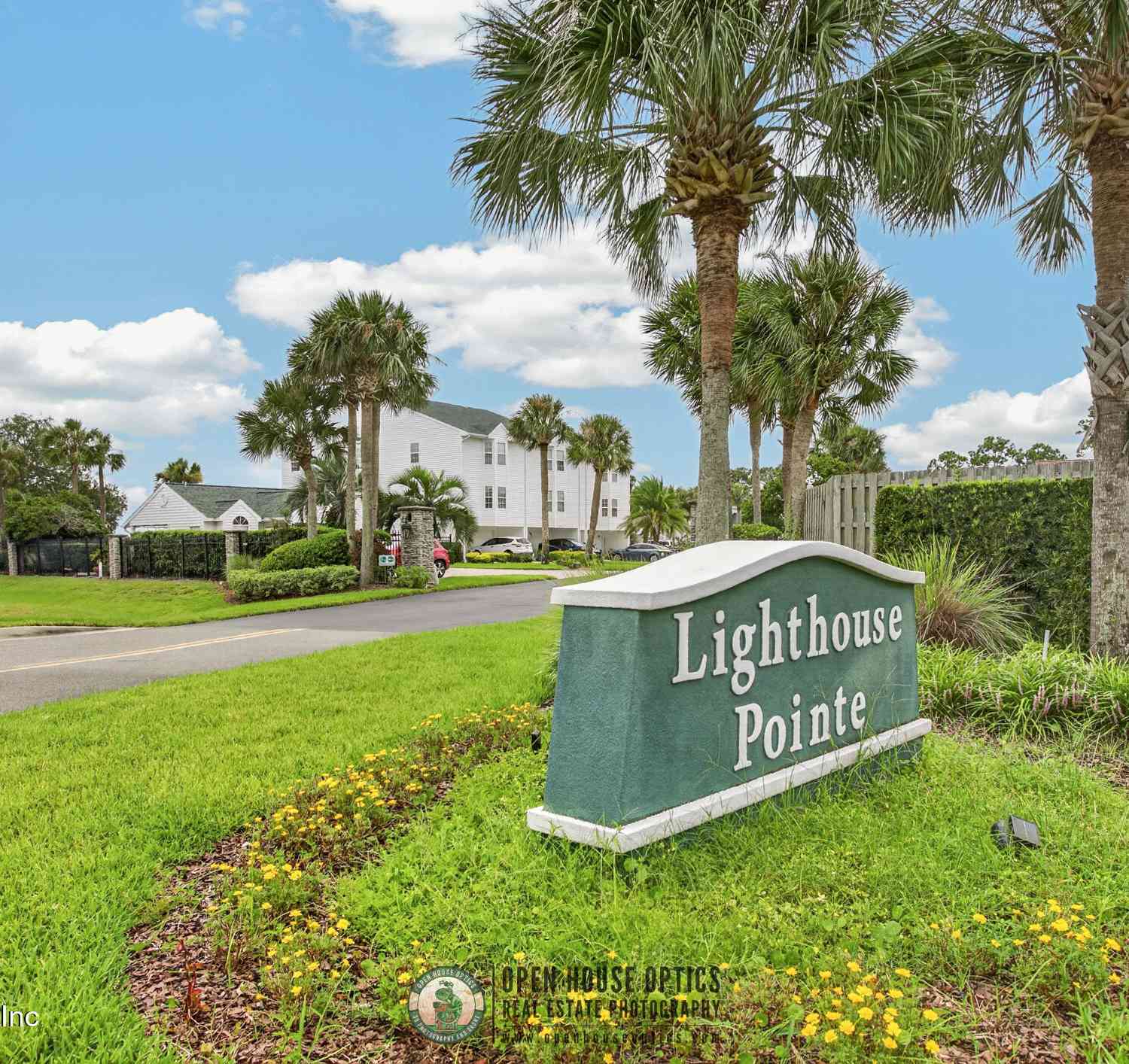 Townhouse For Sale - 3331 Lighthouse Point Lane<br/> Jacksonville, FL 32250