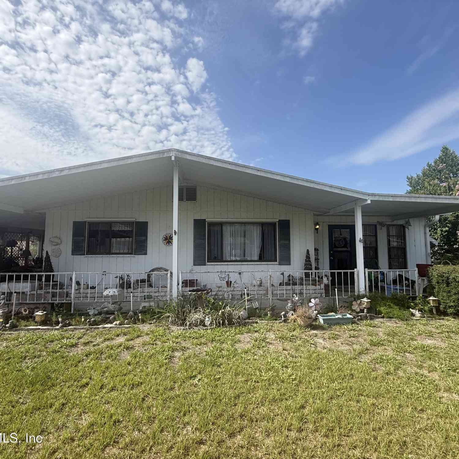 Homes For Sale - 9070 SW 103rd Place<br/> Alachua County, Ocala, FL 34481