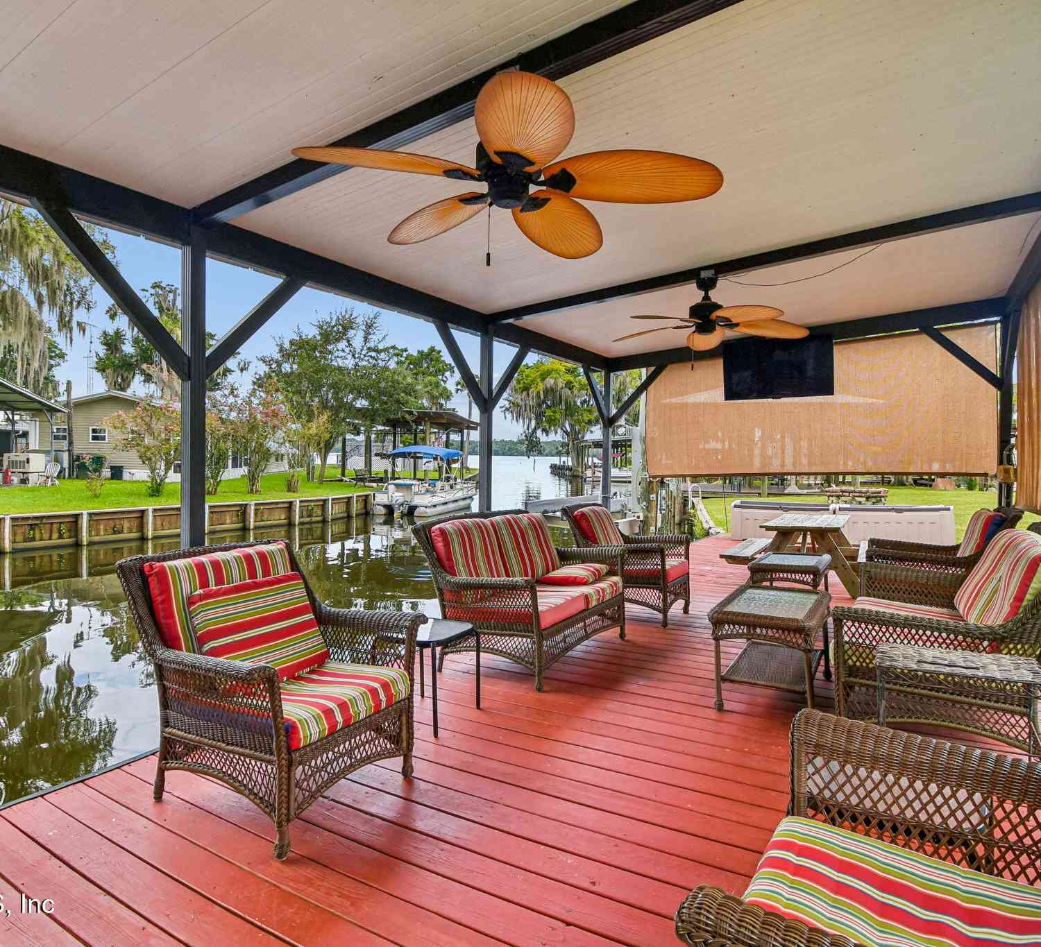 Homes For Sale - 113 S Lake George Drive<br/> Putnam County, Georgetown, FL 32139