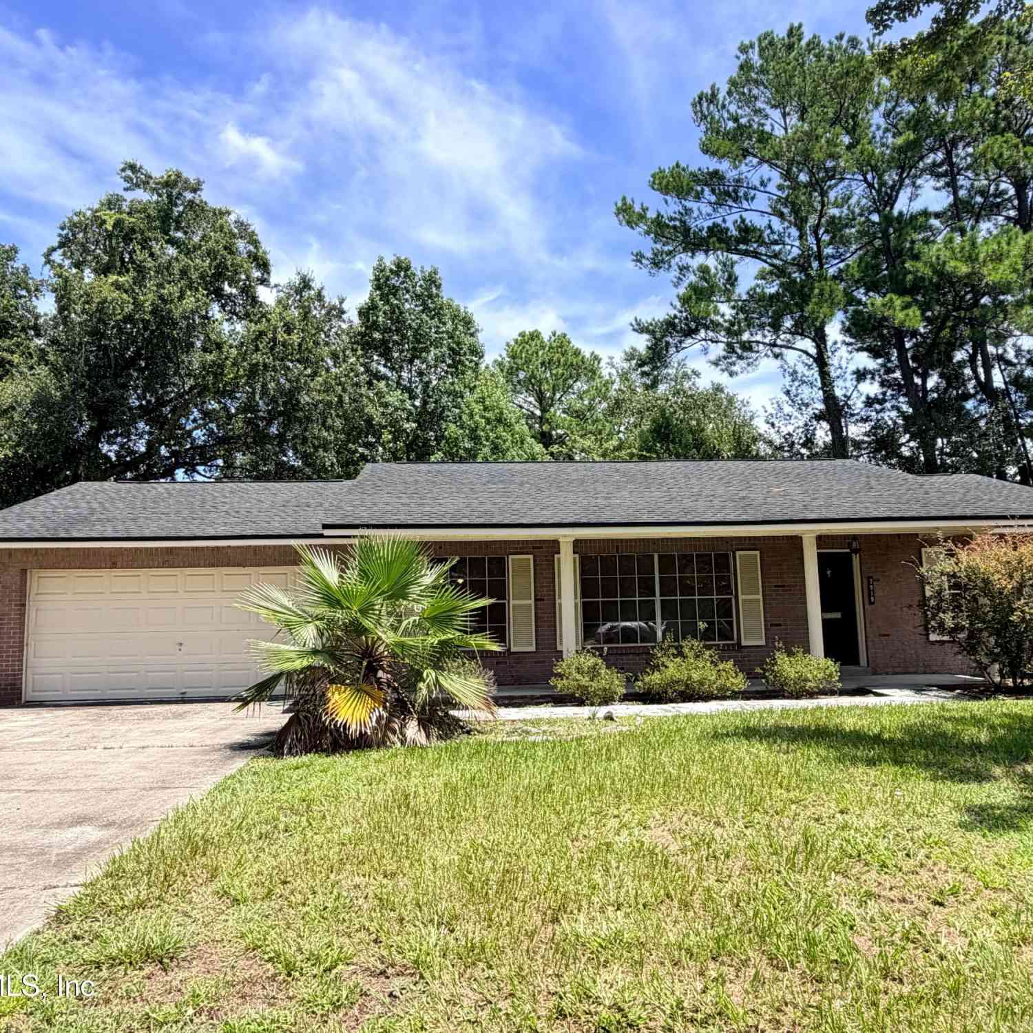 Homes For Sale - 7919 Rondeau Drive<br/> Jacksonville, FL 32217