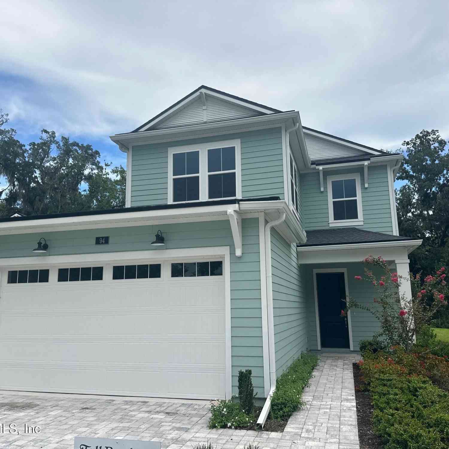 Homes For Sale - 94 Slip Cove<br/> St. Johns, FL 32259