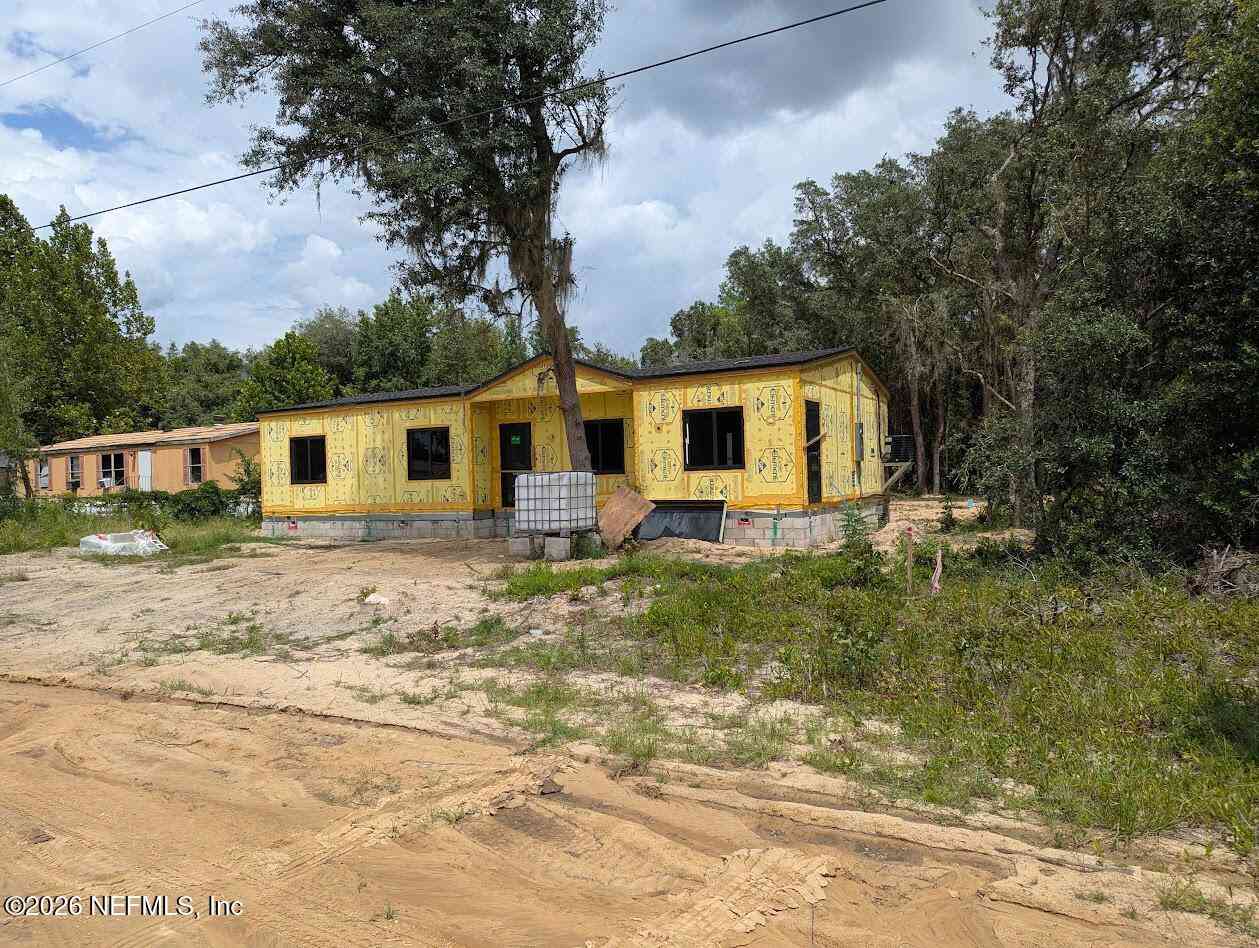 Homes For Sale - 222 Ofarrell Avenue<br/> Putnam County, Interlachen, FL 32148