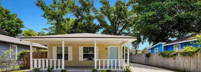 Homes For Sale - 1319 Woods Street<br/> Duval County, Jacksonville, FL 32209