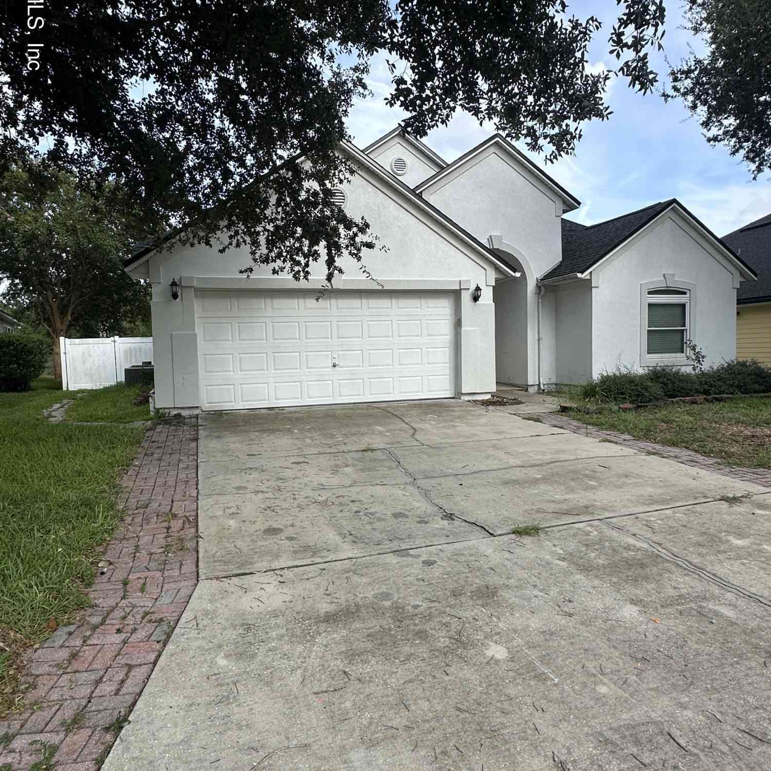 Homes For Sale - 3040 Tower Oaks Drive<br/> Orange Park, FL 32065