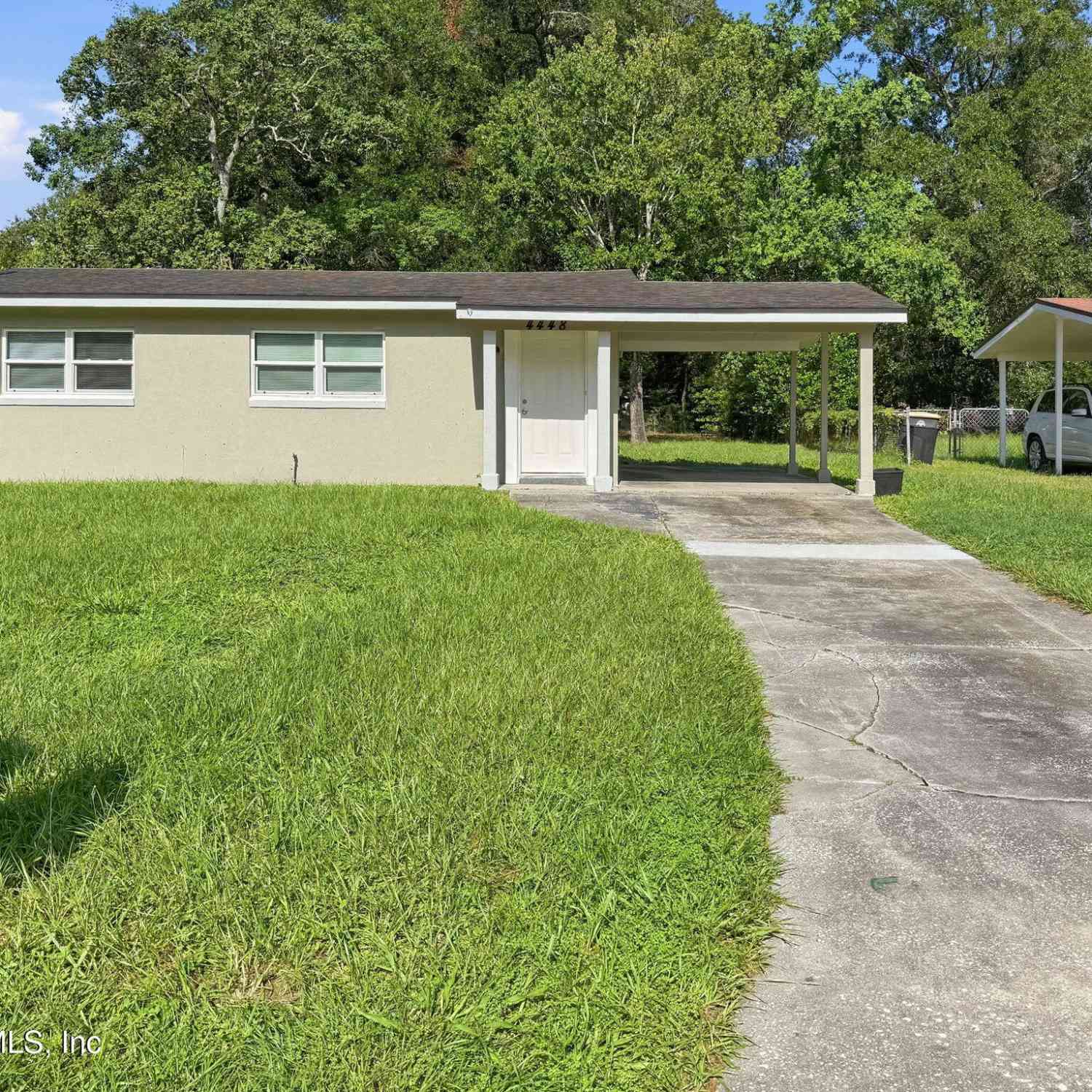 Homes For Sale - 4448 Melvin Circle<br/> Jacksonville, FL 32210