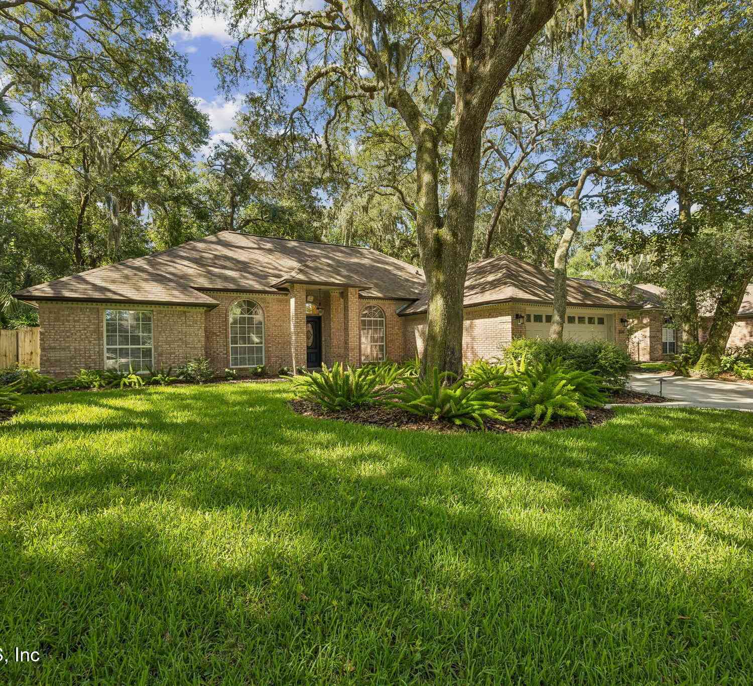 Homes For Sale - 2010 Marye Brant Loop<br/> Neptune Beach, FL 32266