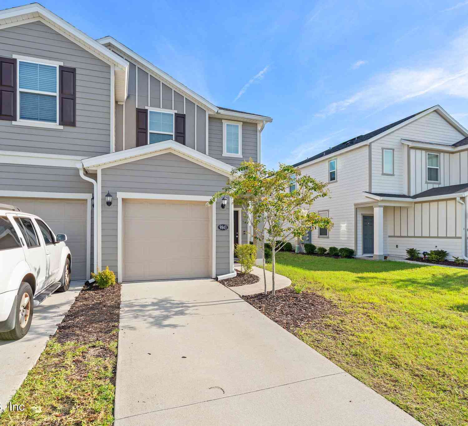Townhouse For Sale - 9843 Fiddleback Lane<br/> Jacksonville, FL 32222